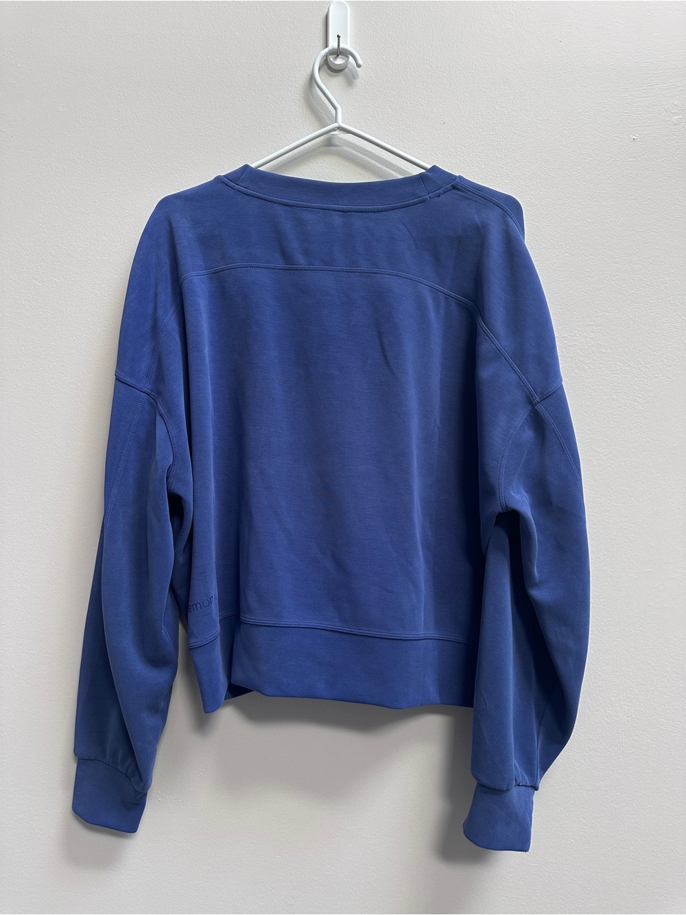 Lululemon Softstreme Perfectly Oversized Cropped Crew - Picture 4 of 6